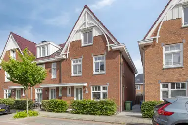 147m2 house to rent for 3850€/month in Watertorenlaan 102, Voorburg