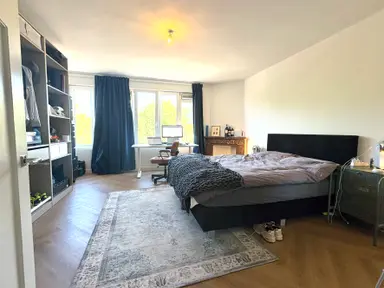 90m2 room to rent for 1200€/month in Admiraal De Ruijterweg, Amsterdam