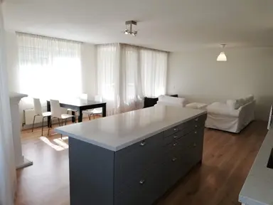 apartment de 100m2 à louer pour 2650€/mois à Krooswijkhof, Amsterdam