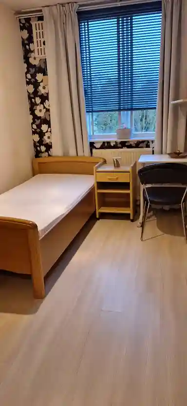 10m2 room to rent for 1100€/month in Bernard Shawsingel, Amsterdam