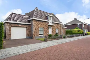 186m2 house to rent for 2750€/month in Leukerschansstraat 4, Weert