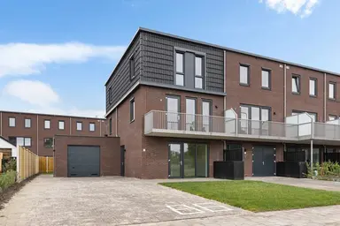 176m2 house to rent for 2450€/month in Opwierderweg 86, Appingedam