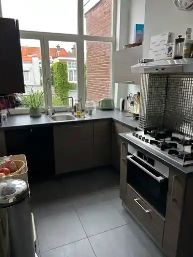 18m2 room te huur voor 1040€/maand in Van Aerssenstraat, The Hague