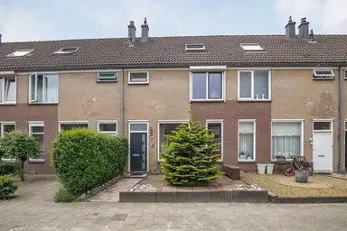 house de 113m2 à louer pour 1375€/mois à Spinhuisweg, Middelburg