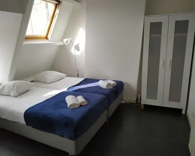 17m2 room zu vermieten für 1500€/Monat in Lange Leidsedwarsstraat, Amsterdam