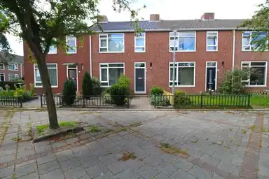 house de 100m2 à louer pour 1575€/mois à Jadestraat 5217, Groningen