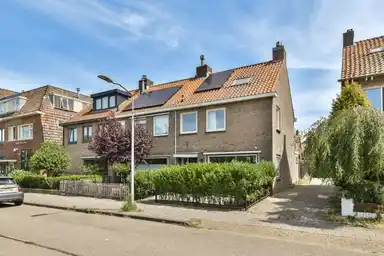 141m2 house to rent for 3950€/month in Lorentzkade 52, Haarlem
