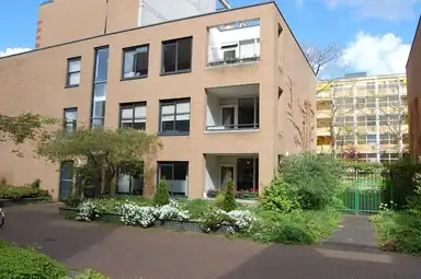 75m2 apartment te huur voor 2395€/maand in Carry van Bruggenstraat, Utrecht