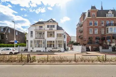 44m2 apartment zu vermieten für 1233€/Monat in Badhuisweg 3B, The Hague