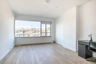 room 25τ.μ. προς ενοικίαση για 805€/μήνα στην περιοχή Statenweg, Rotterdam