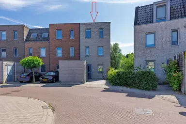 109m2 house to rent for 2700€/month in Jakop Slegthof 34, Weesp