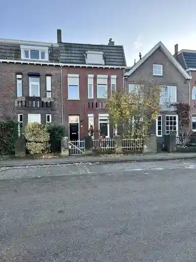 155m2 house to rent for 2395€/month in Sterreplein, Maastricht