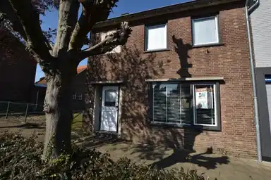 120m2 house te huur voor 1300€/maand in Daalstraat, Geleen