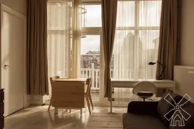 room 28τ.μ. προς ενοικίαση για 1400€/μήνα στην περιοχή Valkenboslaan, The Hague