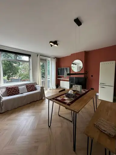 8m2 room to rent for 1250€/month in Amsterdam