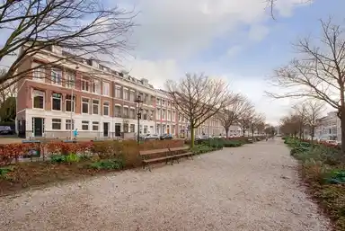 apartment de 126m2 à louer pour 3250€/mois à Nassauplein 21, The Hague