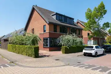 house di 167m2 in affitto a 2750€/mese a Middellantweide 1, Hellevoetsluis