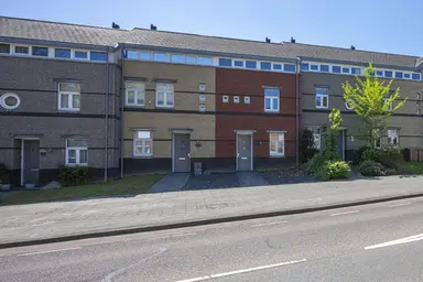 122m2 house zu vermieten für 1250€/Monat in Hereweg 55E, Landgraaf