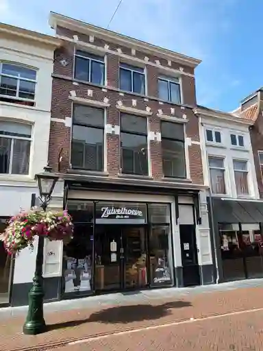 90m2 apartment to rent for 1500€/month in Haarlemmerstraat 93, Leiden