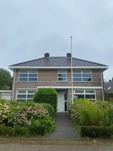 204m2 house to rent for 2500€/month in Oostkerkestraat 5, Wolphaartsdijk