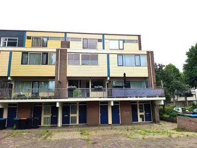 144m2 apartment to rent for 1450€/month in Toutenburg, Deventer
