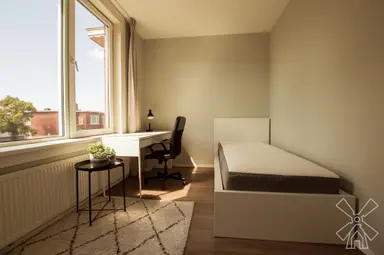 81m2 room te huur voor 825€/maand in Oudemansstraat 81, The Hague