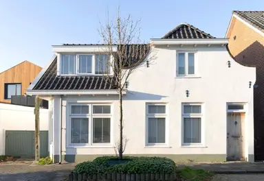 house di 99m2 in affitto a 2250€/mese a Trompstraat, Noordwijk