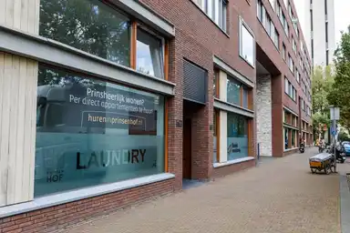 146m2 apartment to rent for 2025€/month in Prinses Marijkestraat, Maasdijk