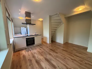 45m2 apartment te huur voor 1349€/maand in Middelstegracht 149B, Leiden