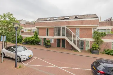 apartment di 97m2 in affitto a 2385€/mese a Gedempte Voldersgracht 11, Haarlem