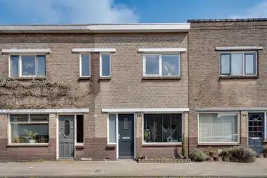 91m2 house to rent for 1600€/month in Kolfbaanstraat 58, Breda