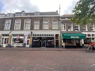 150m2 apartment to rent for 1900€/month in Peperstraat 11, Delft