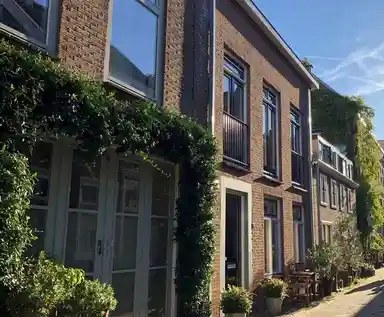 92m2 house to rent for 3250€/month in Lange Annastraat 19, Haarlem
