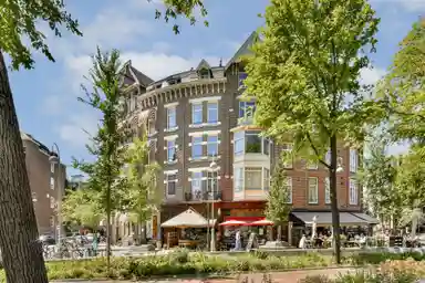 146m2 apartment to rent for 4550€/month in Valeriusplein 4, Amsterdam