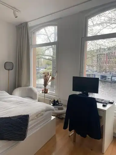 15m2 room to rent for 854€/month in Amsterdam