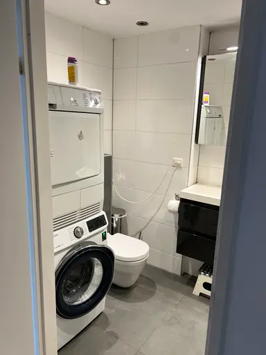 8m2 room zu vermieten für 750€/Monat in Van Poeljeweg, Rotterdam