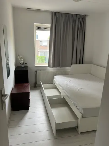 94m2 room zu vermieten für 900€/Monat in Van Poeljeweg, Rotterdam