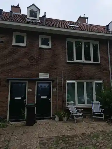 studio de 60m2 à louer pour 690.88€/mois à IJtochtkade 128, Zwanenburg