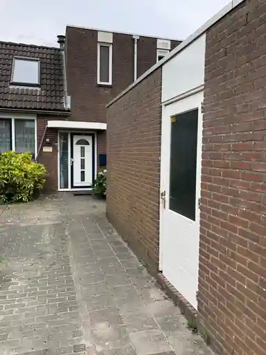 79m2 house to rent for 1800€/month in Ringdijk 285, Lelystad