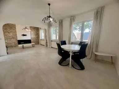 140m2 house zu vermieten für 1390€/Monat in Veestraat 6134, Sittard