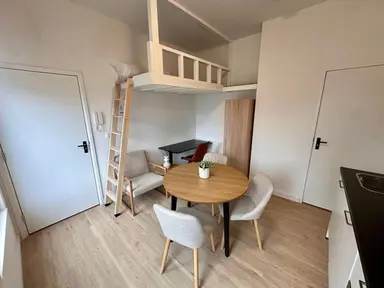 15m2 room zu vermieten für 850€/Monat in Oldenzaalsestraat 1, Enschede