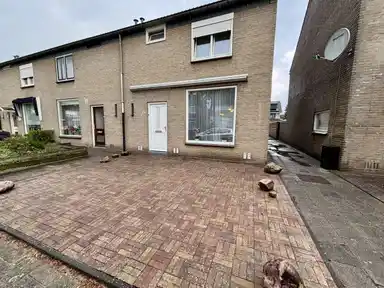 96m2 house zu vermieten für 1395€/Monat in James Rossstraat, Enschede