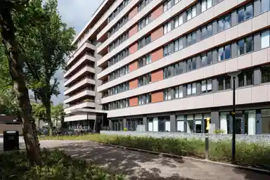 100m2 apartment to rent for 1900€/month in Handelstraat 182, Apeldoorn