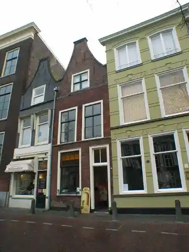apartment de 102m2 à louer pour 2695€/mois à Rapenburg 13A, Leiden