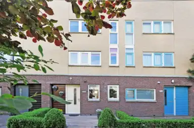 109m2 house to rent for 1750€/month in Breitnerhof 1628, Hoorn