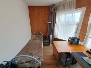 room de 12m2 à louer pour 550€/mois à Lorentzplein, The Hague