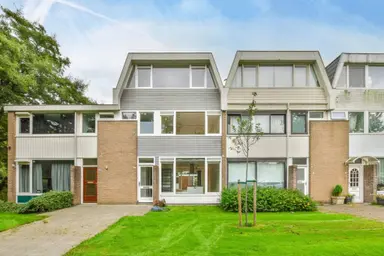 153m2 house to rent for 4600€/month in Hoeksewaard 15, Amstelveen