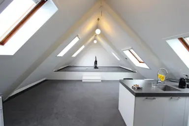 130m2 house to rent for 3750€/month in Hugo de Vriesweg 2-BIS, Amstelveen