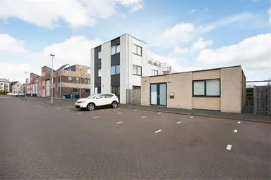 60m2 apartment to rent for 1850€/month in Amorstraat 2, Almere