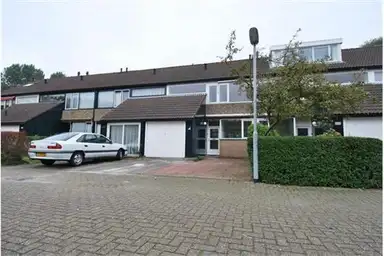 125m2 house te huur voor 3000€/maand in Populierendreef, Voorburg